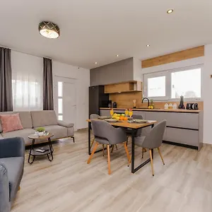  Apartament Dmarie